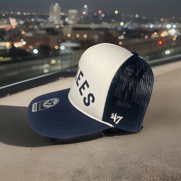 New York Yankees MLB One Size Blue Snapback Trucker 47 MVP Hat Cap New with rope - Picture 2 of 4